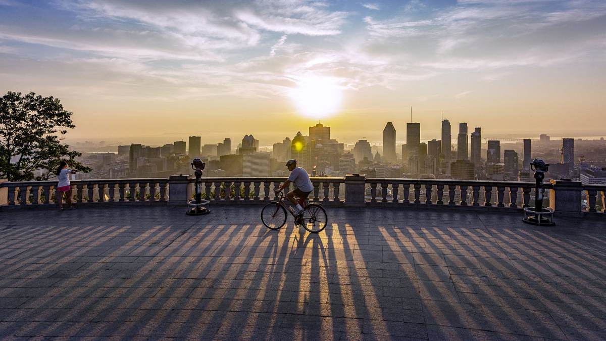 montreal skyline view