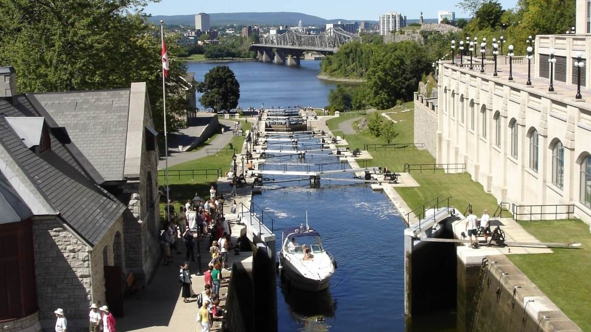 rideau canal cruise